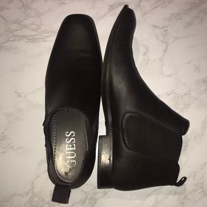 Guess MEN’S boots✨